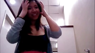 İstedadlı qadın blogger ögey qardaşı ilə kamera qarşısında cinsi əlaqədə olur